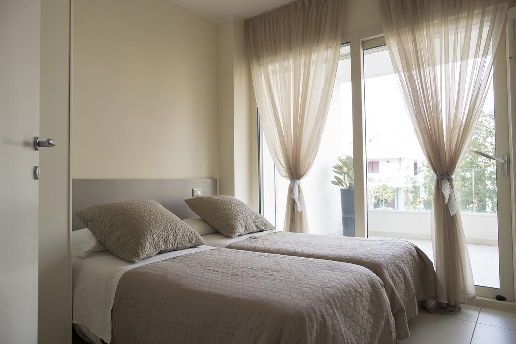 Residence Millecento Cesenatico Exterior photo